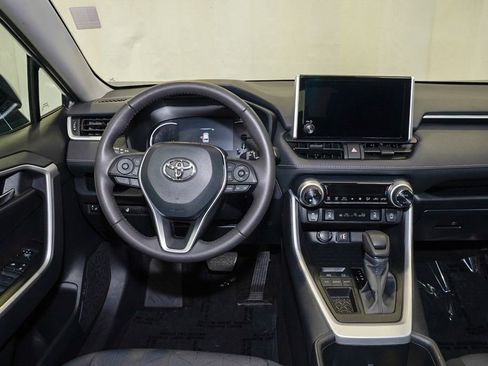 Used 2025 Toyota RAV4 XLE w/ Weather Package image 6
