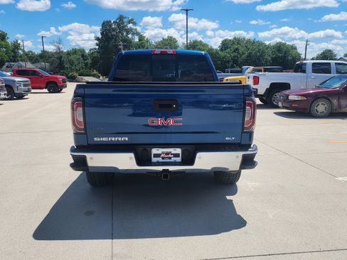 Used 2018 GMC Sierra 1500 SLT AWD/4WD image 6