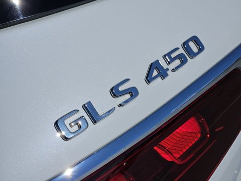 Certified 2025 Mercedes-Benz GLS 450 4MATIC image 13
