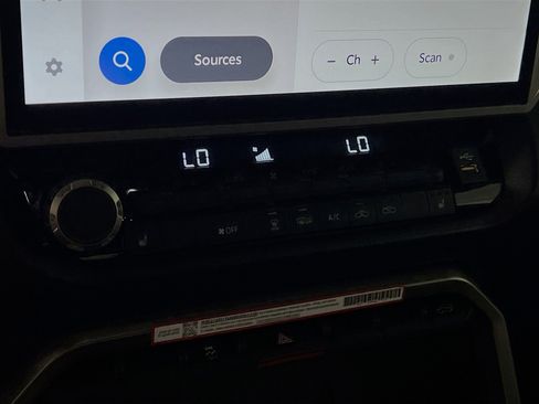 Used 2025 Toyota Tundra SR5 w/ SR5 Premium Package image 26