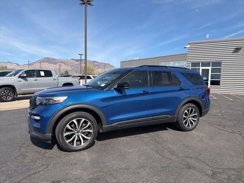 Used 2020 Ford Explorer ST w/ Premium Technology Package image 14