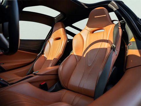 Used 2018 McLaren 720S image 41