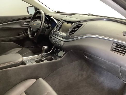 Used 2018 Chevrolet Impala LT FWD image 28