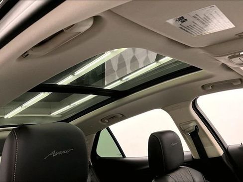 Used 2023 Buick Envision Avenir AWD/4WD image 20