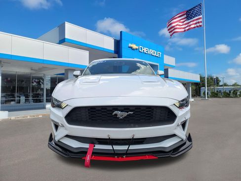 Used 2021 Ford Mustang Premium RWD image 8