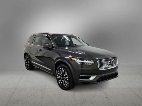 Used 2023 Volvo XC90 T8 Plus AWD/4WD image 2