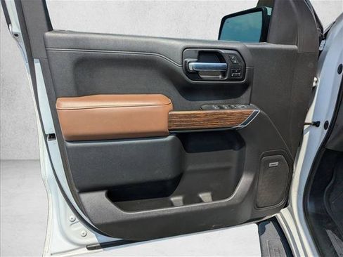 Used 2020 Chevrolet Silverado 1500 High Country RWD image 23