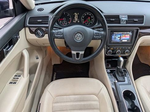 Used 2014 Volkswagen Passat TDI SEL Premium image 10