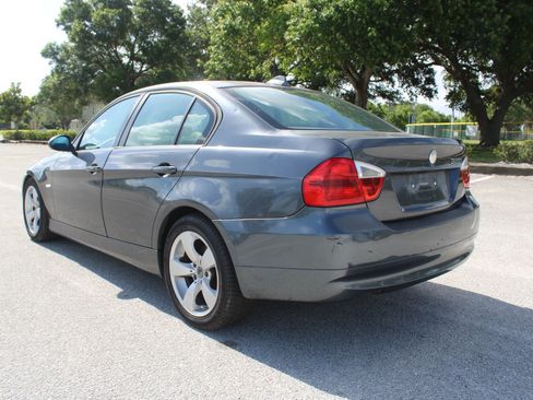 Used 2006 BMW 325i Sedan RWD image 4