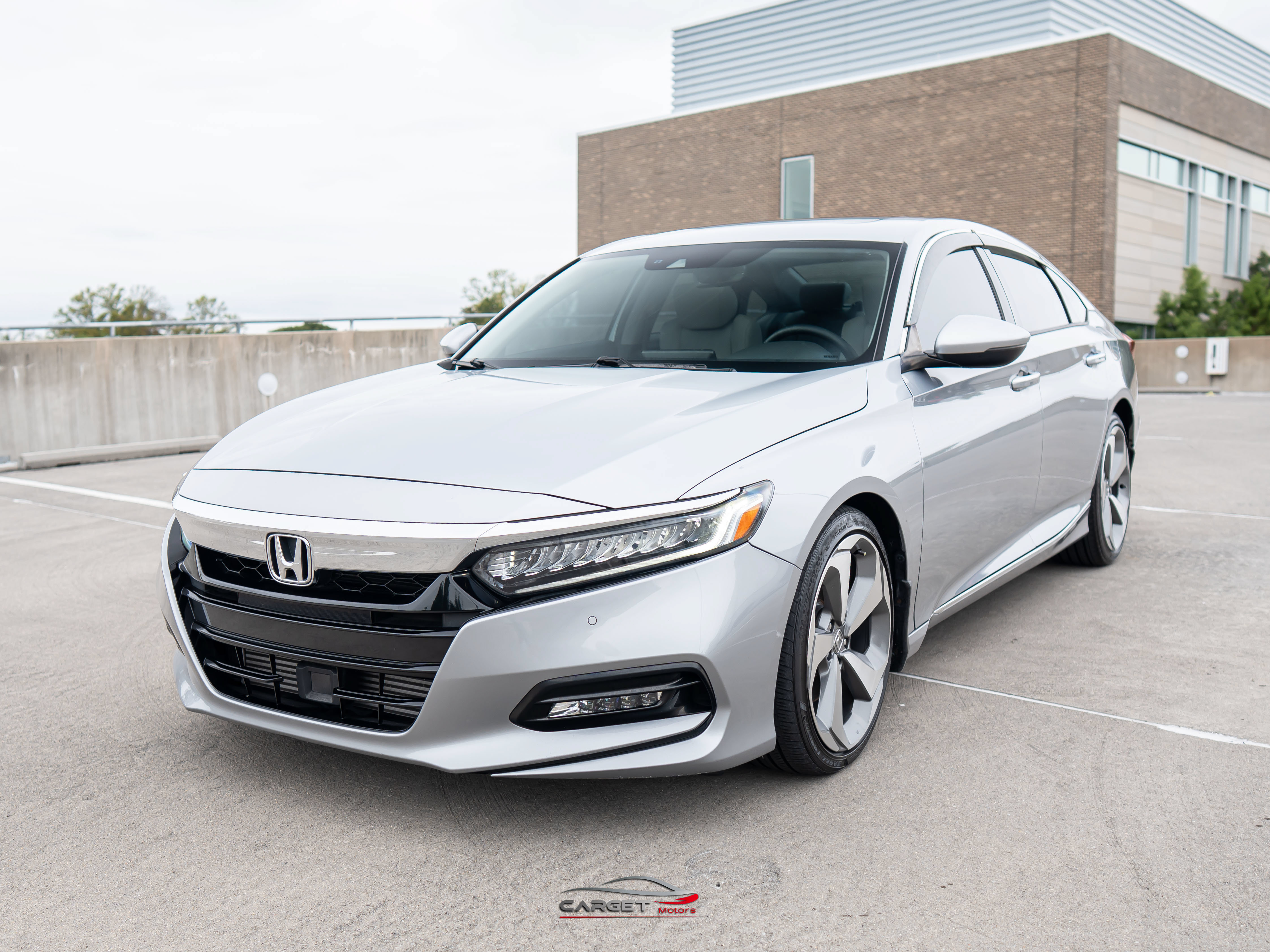 Used 2020 Honda Accord Touring image 3