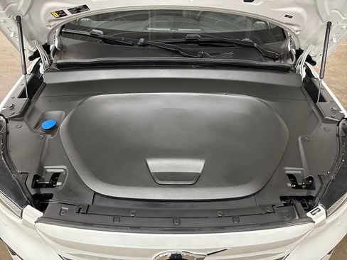 Used 2023 Volvo C40 P8 Recharge Ultimate AWD/4WD image 9