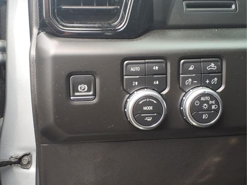 Used 2025 GMC Sierra 1500 AT4 AWD/4WD image 13