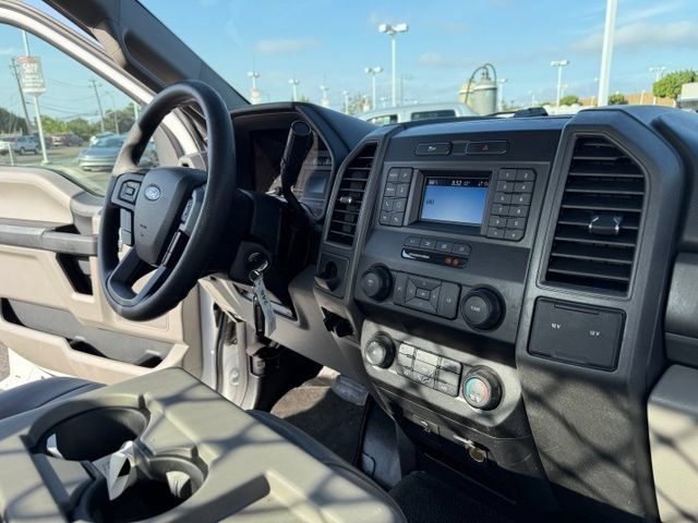 Used 2020 Ford F350 XL w/ Power Equipment Group RWD image 2