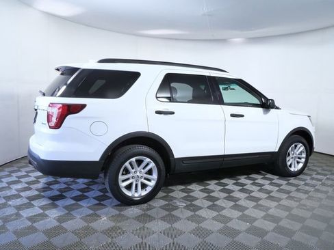 Certified 2017 Ford Explorer 4WD image 8