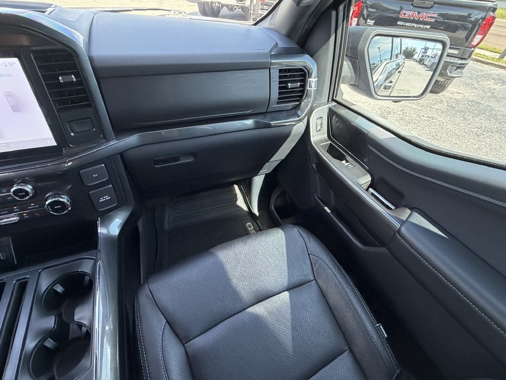 Used 2022 Ford F150 XLT w/ Equipment Group 302A High AWD/4WD image 17