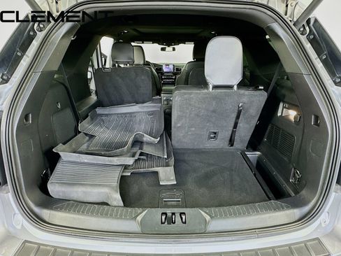 Used 2022 Ford Explorer ST-Line AWD/4WD image 11