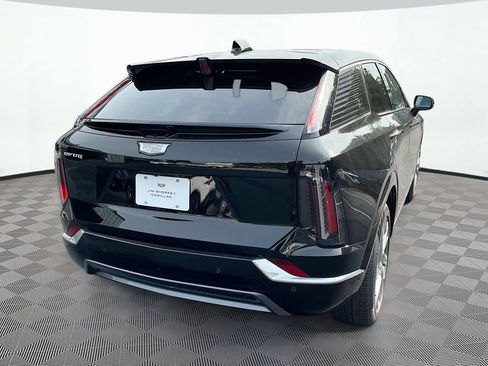 New 2027 Cadillac Optiq Luxury RWD image 5