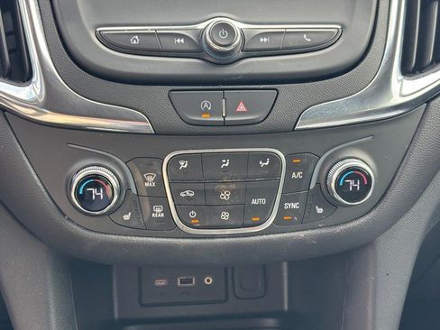 Used 2024 Chevrolet Equinox LT image 22