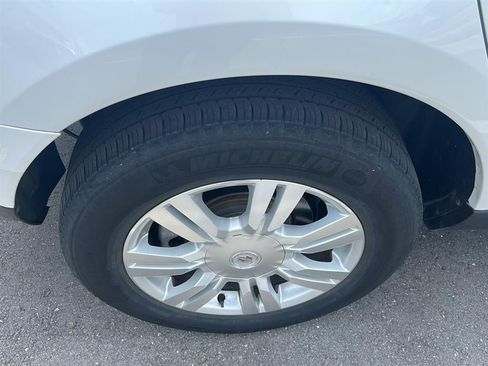 Used 2013 Cadillac SRX Luxury w/ Driver Awareness Package FWD image 4
