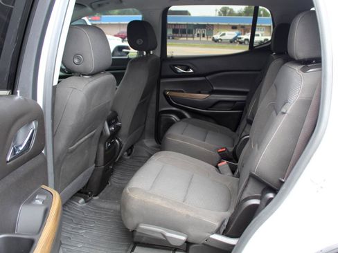 Used 2023 GMC Acadia SLE w/ Driver Convenience Package AWD/4WD image 9