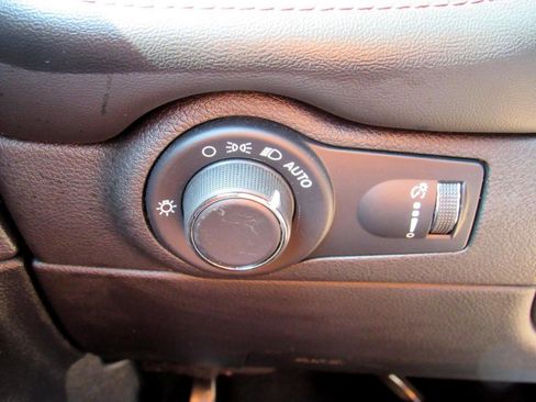 Used 2024 Dodge Durango GT image 15