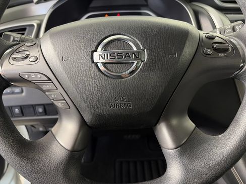 Used 2022 Nissan Murano S AWD/4WD image 16