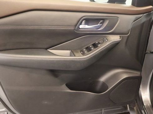 Certified 2023 Nissan Rogue SV w/ SV Premium B Package AWD/4WD image 9