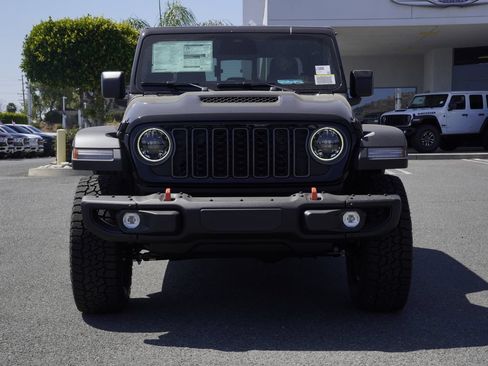 New 2026 Jeep Gladiator Mojave w/ Steel Bumper Group AWD/4WD image 9