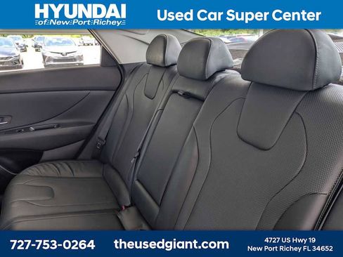Used 2022 Hyundai Elantra Limited w/ Cargo Package FWD image 14