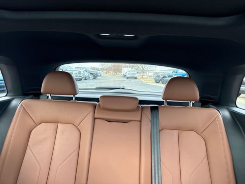 Used 2022 Audi Q3 2.0T Premium Plus image 26