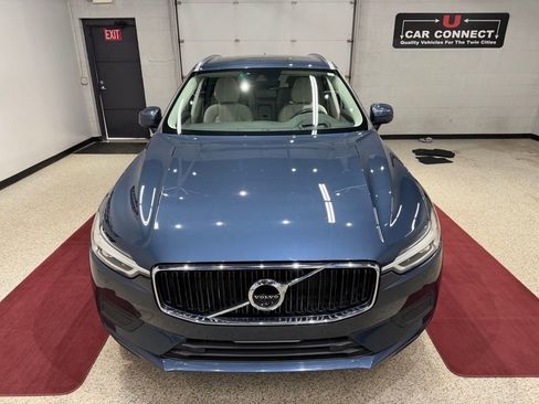 Used 2018 Volvo XC60 T5 Momentum w/ Convenience Package image 6