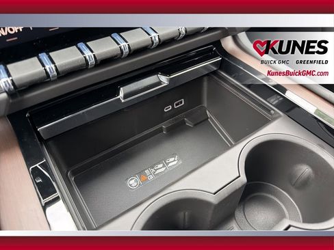 New 2026 GMC Yukon XL Denali w/ Sun & Power Step Package image 26