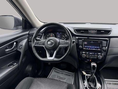 Used 2018 Nissan Rogue SV AWD/4WD image 24