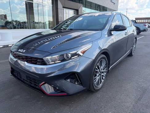 Used 2022 Kia Forte GT-Line w/ GT-Line Premium Package FWD image 2