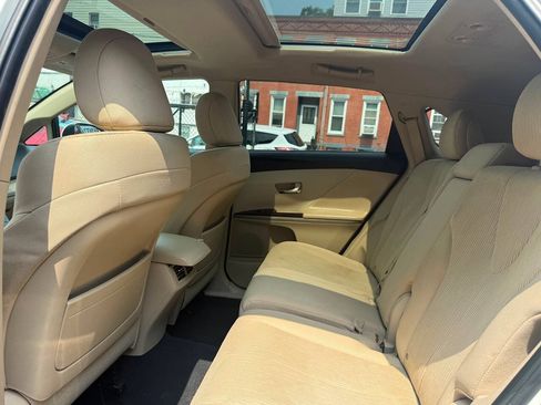 Used 2009 Toyota Venza FWD image 18