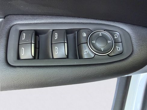 Used 2025 Cadillac XT5 Premium Luxury AWD/4WD image 35