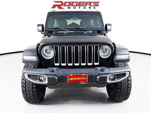 Used 2020 Jeep Wrangler Unlimited Sahara AWD/4WD image 2