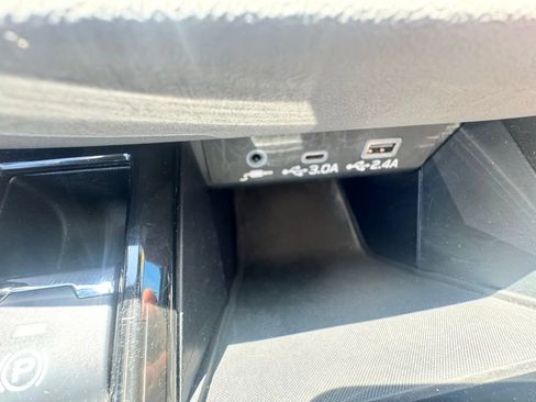 Used 2024 Subaru Legacy Premium AWD/4WD image 14