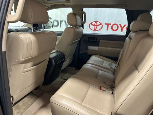 Used 2008 Toyota Sequoia SR5 RWD image 22
