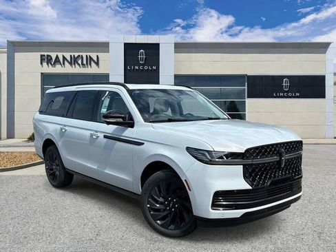 New 2026 Lincoln Navigator L Reserve AWD/4WD image 1