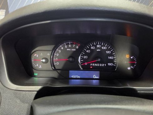 Used 2011 Cadillac DTS FWD image 17