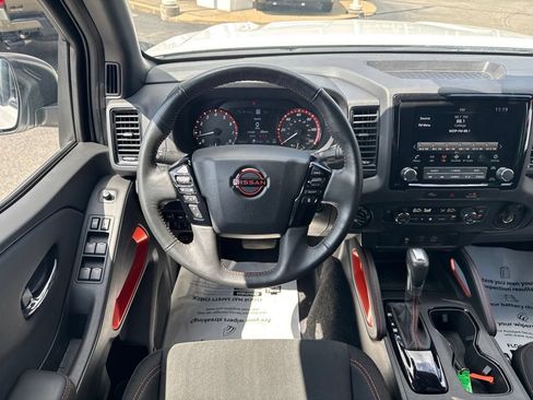 Used 2024 Nissan Frontier PRO-4X w/ Technology Package AWD/4WD image 27