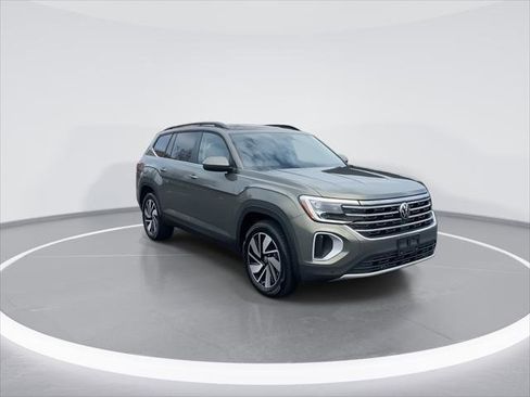 New 2026 Volkswagen Atlas SE AWD/4WD image 2