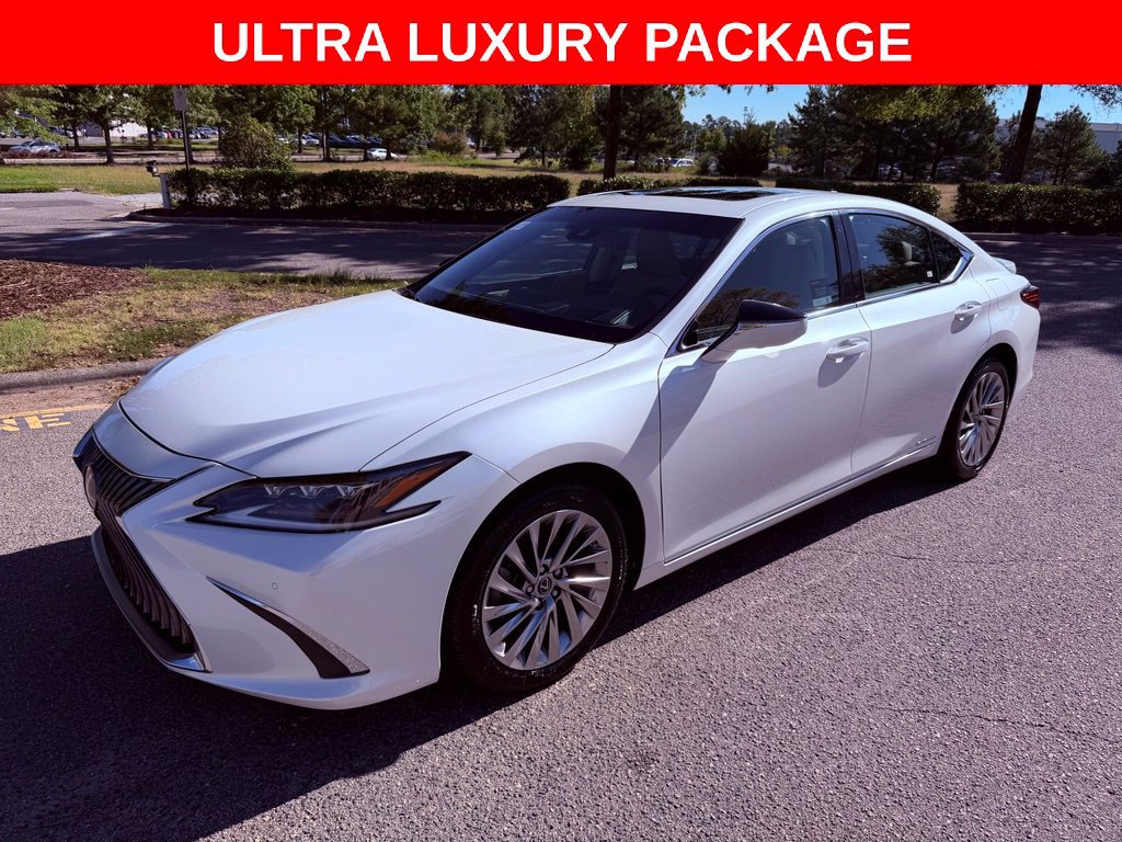 Used 2019 Lexus ES 300h Ultra Luxury FWD image 3