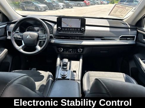 Used 2024 Mitsubishi Outlander SE FWD image 10