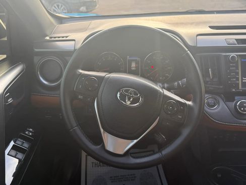 Used 2016 Toyota RAV4 SE w/ Advanced Technology Package image 11