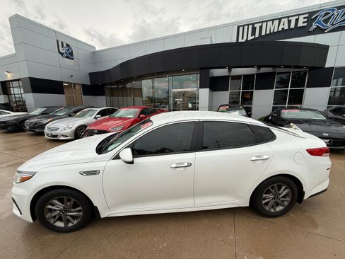 Used 2019 Kia Optima LX FWD image 4