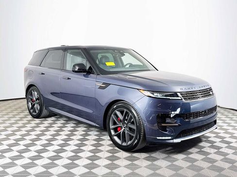 Used 2024 Land Rover Range Rover Sport Dynamic SE image 3