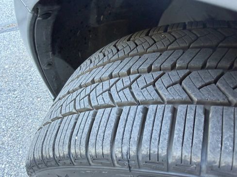 Used 2011 Ford Fusion SEL FWD image 25
