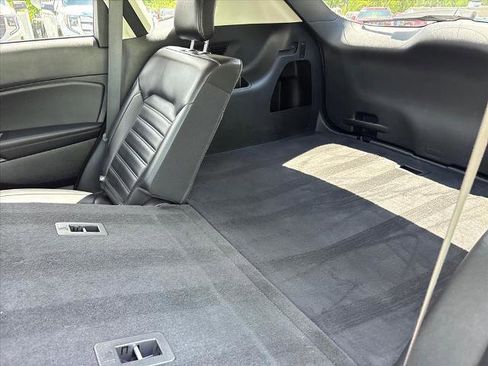 Used 2024 Ford Edge SEL AWD/4WD image 9
